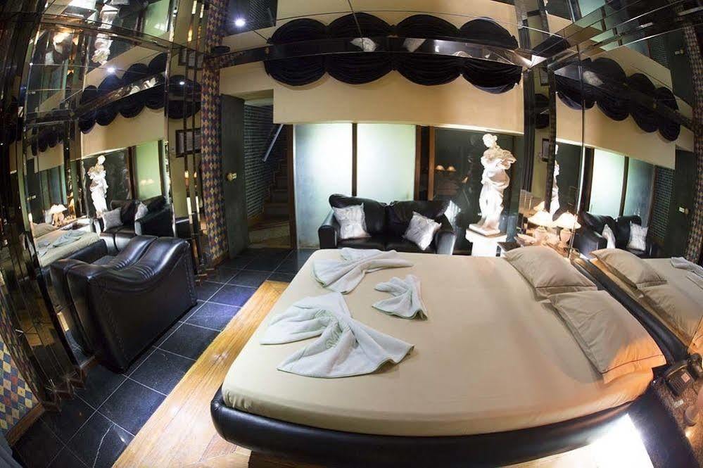 Caricia (adults Only) Hotel do amor 2*